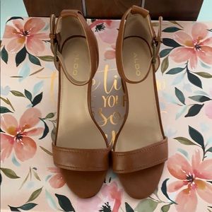 Sandals / Platforms !! New !!